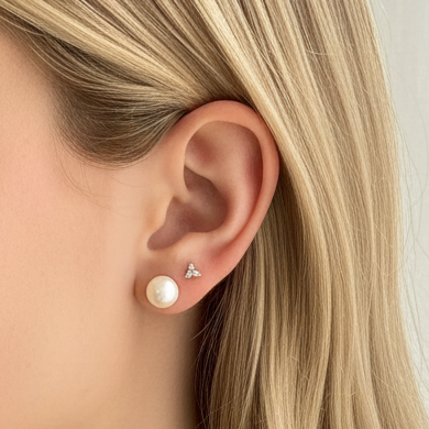 ÉLISE PEARL STUDS-1